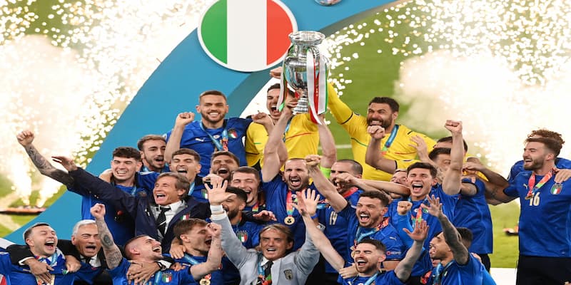 Italia - Juara 2 kali (1968, 2020)