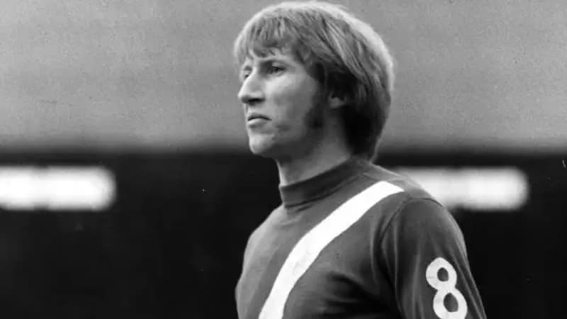 Bek - Glyn Pardoe