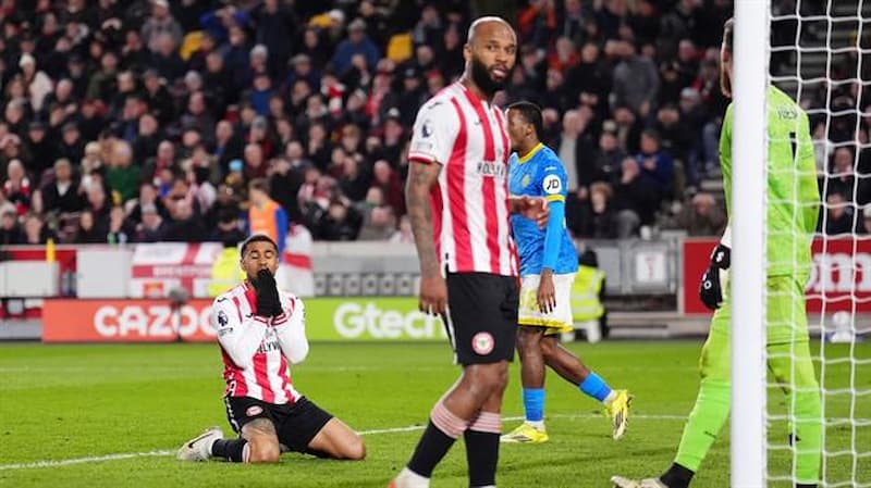 Leeds vs Brentford Kondisi Brentford sebelum laga Leeds vs Brentford